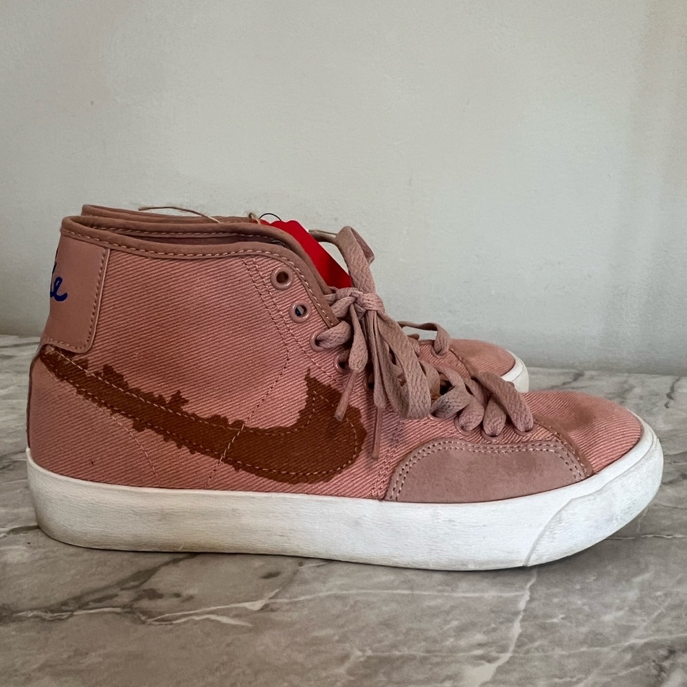 Nike SB Blazer Court Mid Premium women’s skate shoes size 6.5